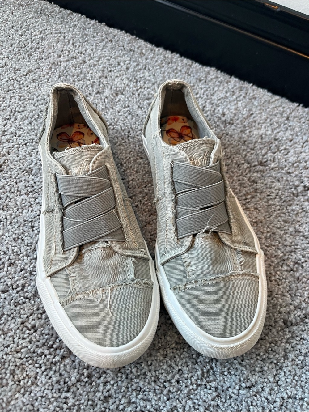 Casual blowfish Slip-On Sneakers in Light Gray